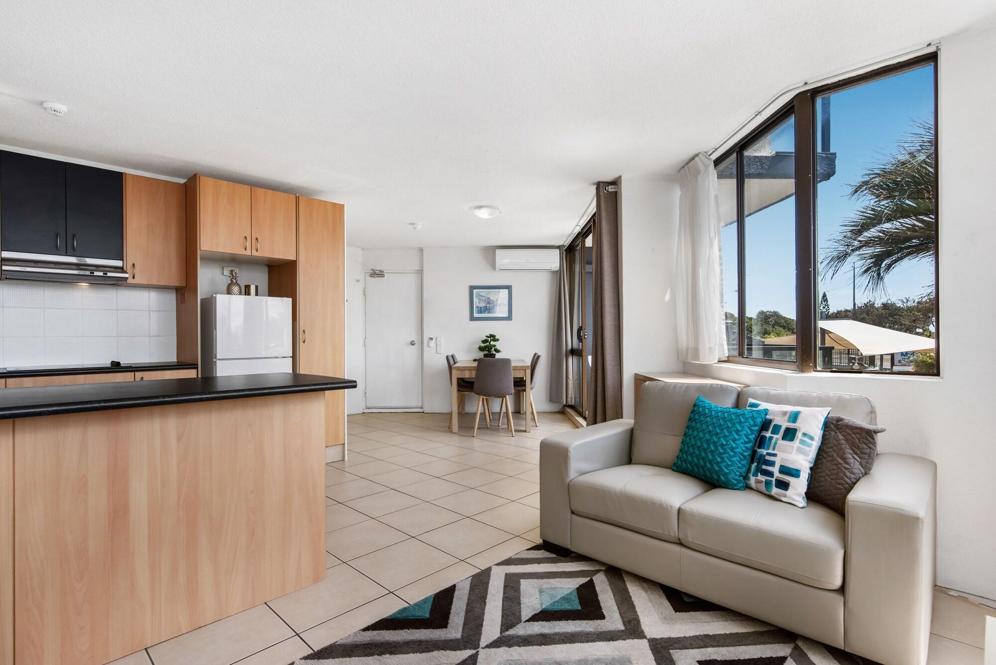 Mylos Holiday Apartments Alexandra Headland Eksteriør bilde
